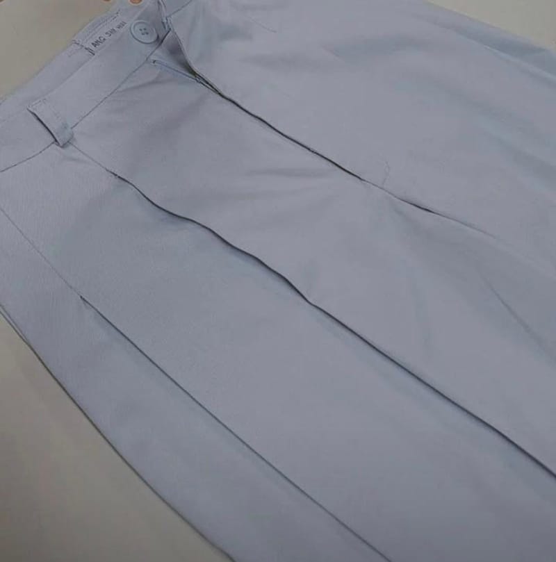 Drafting pleated pants 