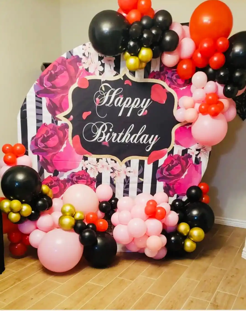 Extravagant Round Organic Balloon Backdrop: