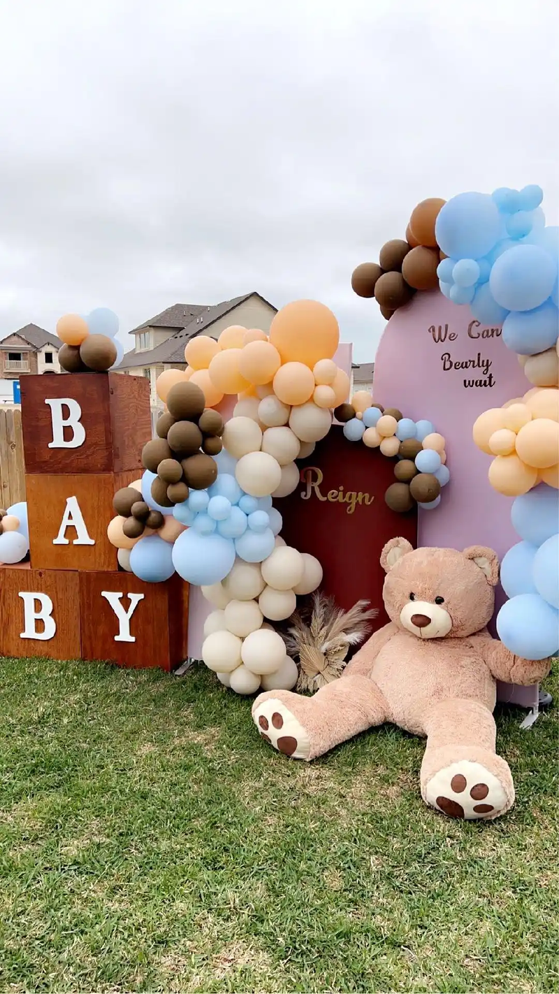 Extravagant Organic Balloon "Boho Baby" Display: