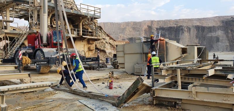 فك - هدم - إزالة