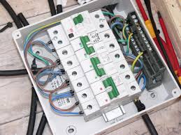 Wechselrichter und 230 Volt Installation