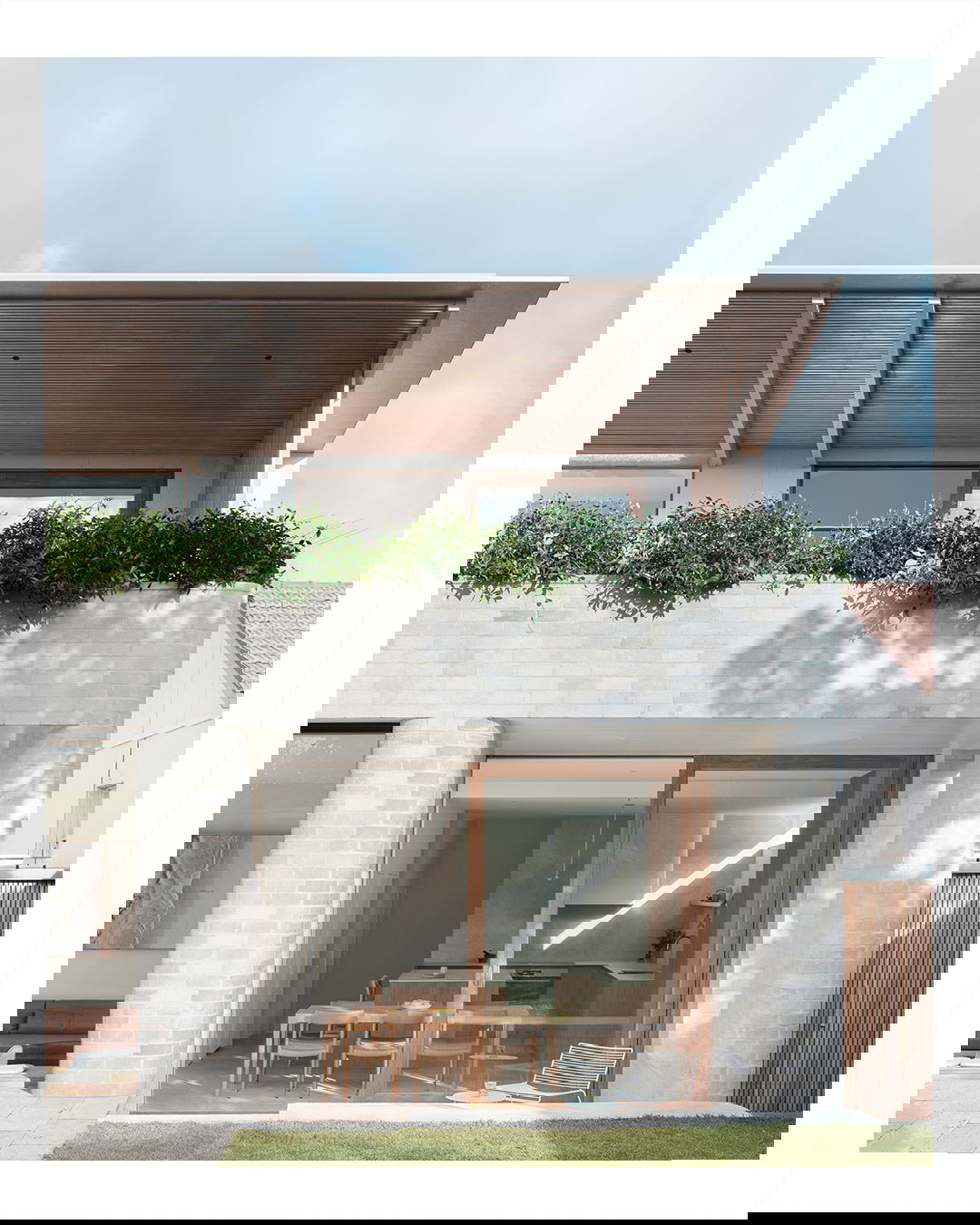 2023 Clovelly