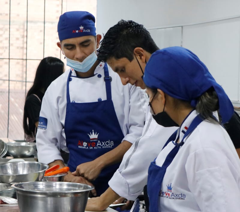 Estudia Gastronomía con los mejores chefs