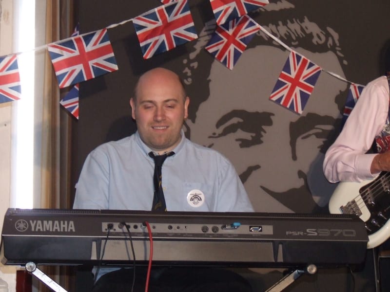 Matthew Richards - Keyboard (Band)