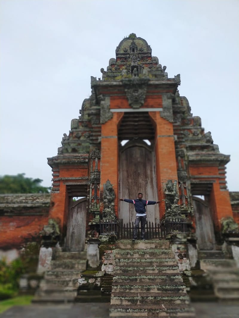 Pick Up, Transfer and Daily Tour