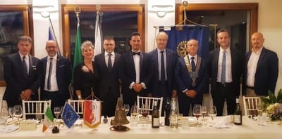 IL PASSAGGIO DELLA CAMPANA AL  NUOVO PRESIDENTE  CUCCIARELLI