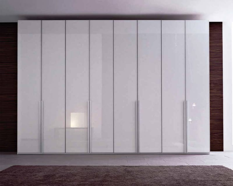 ΑΝΟΙΓΟΜΕΝΕΣ ΝΤΟΥΛΑΠΕΣ