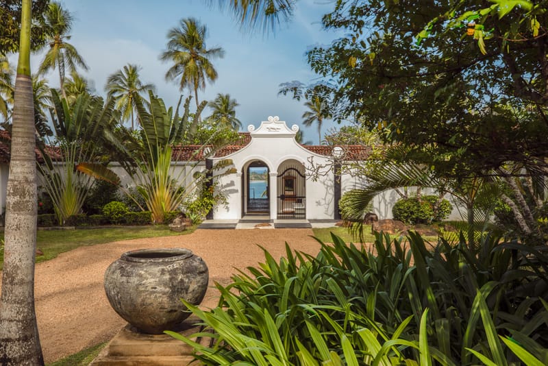 Luxury Hotels & Villas 