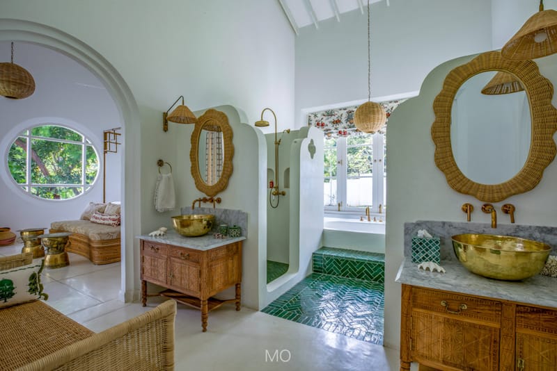 Luxury Hotels & Villas 