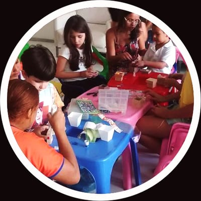 Cursos & oficinas de arte infantis