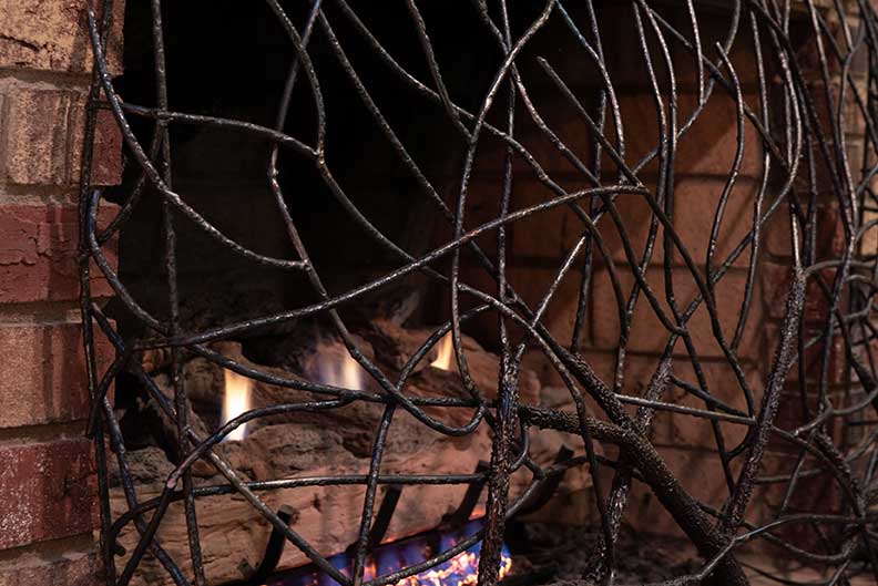 Stand alone fireplace screen