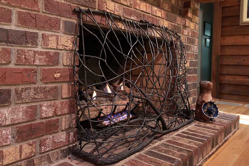 Stand alone fireplace screen