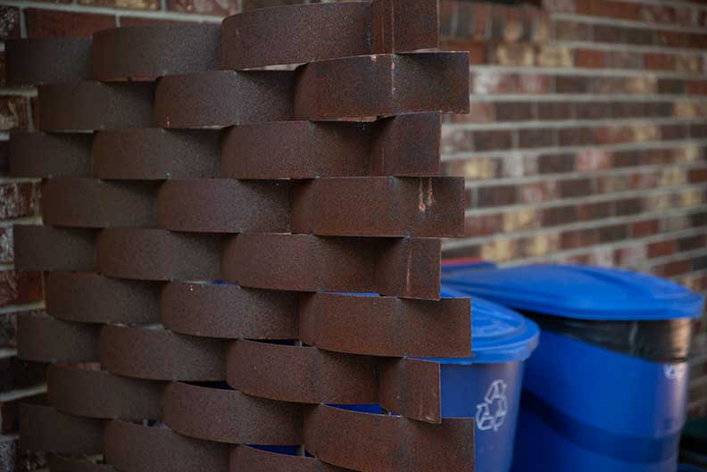 Recycling and Trash Screen