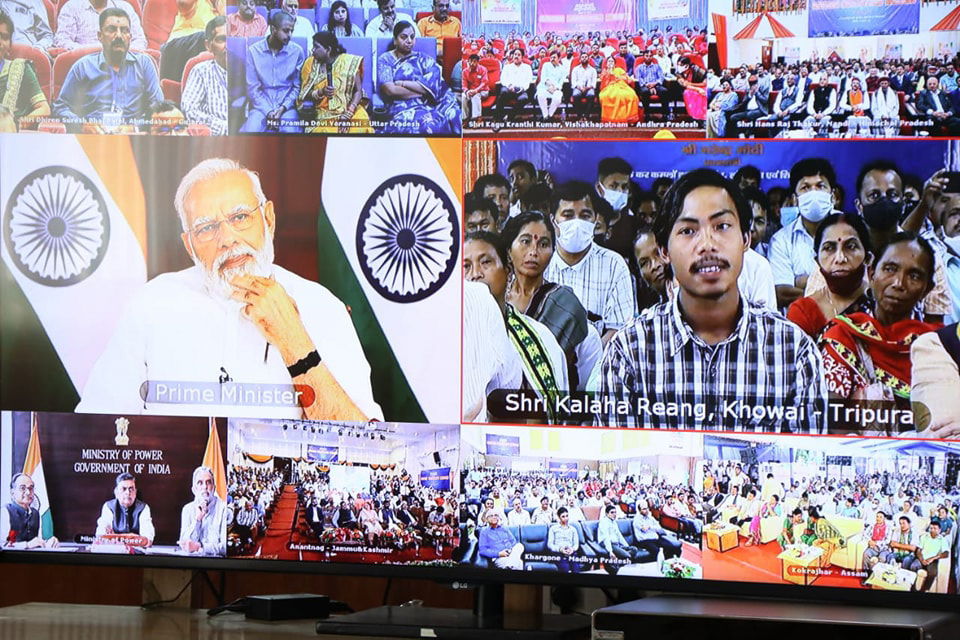 PM interacted with a beneficiary from Khowai, Tripura : Ujjal Bharat, Ujjal Bhavisya- Power@2047