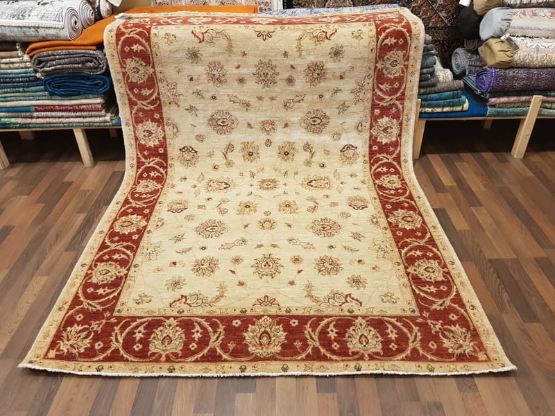 Code: 150661    Size:170 X 217  Price Euro: 2778