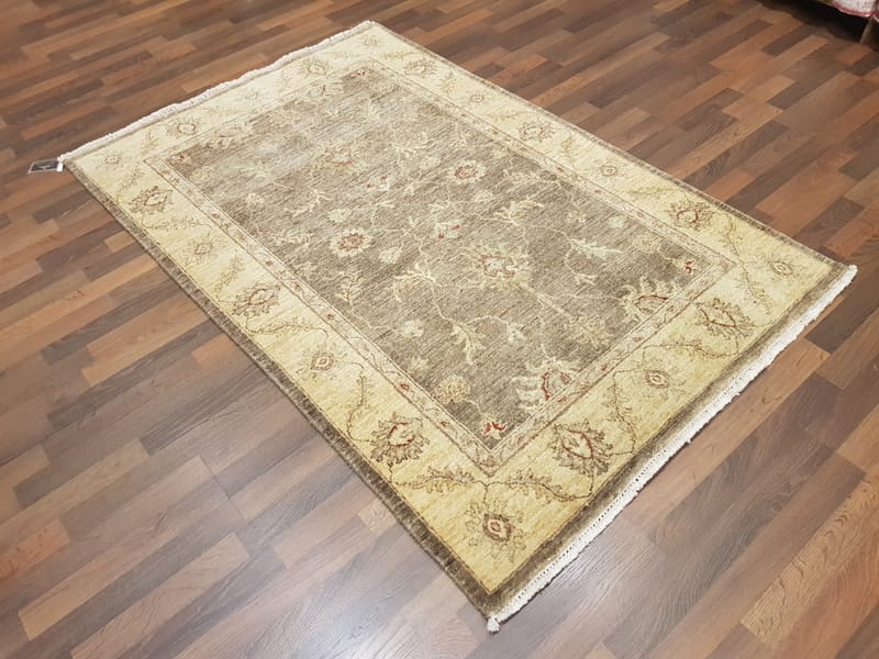 Code: 150565  Size:122 X 183 cm   Price Euro:1518