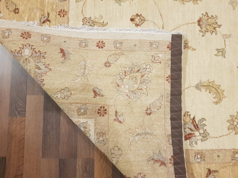 Code: 150663  Size: 198 X 305 cm   Price Euro: 4420