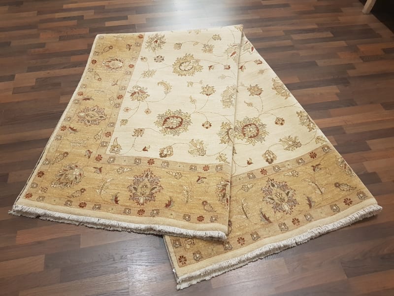 Code: 150663  Size: 198 X 305 cm   Price Euro: 4420