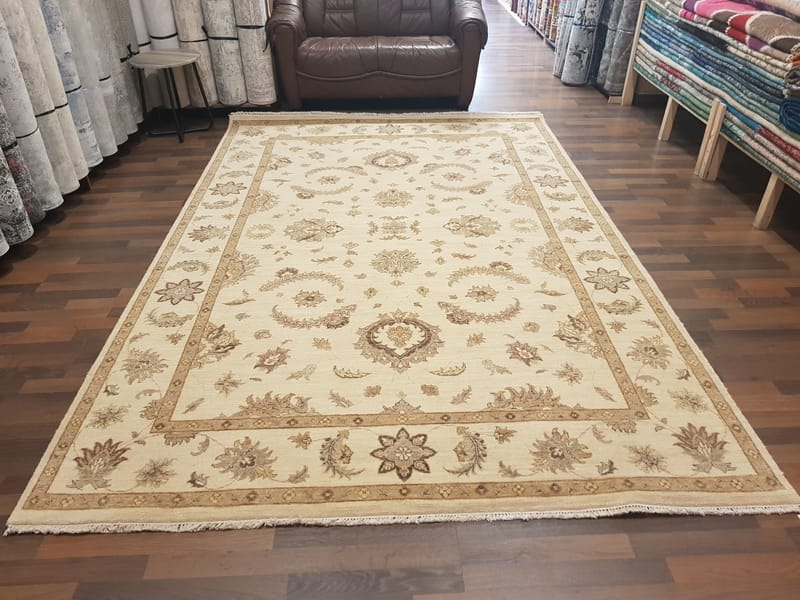 Code: 150662   Size: 200 X 300 cm  Price Euro: 4090