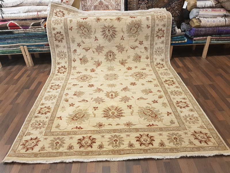 Code: 150659   Size: 200 X 290 cm  Price Euro: 4150