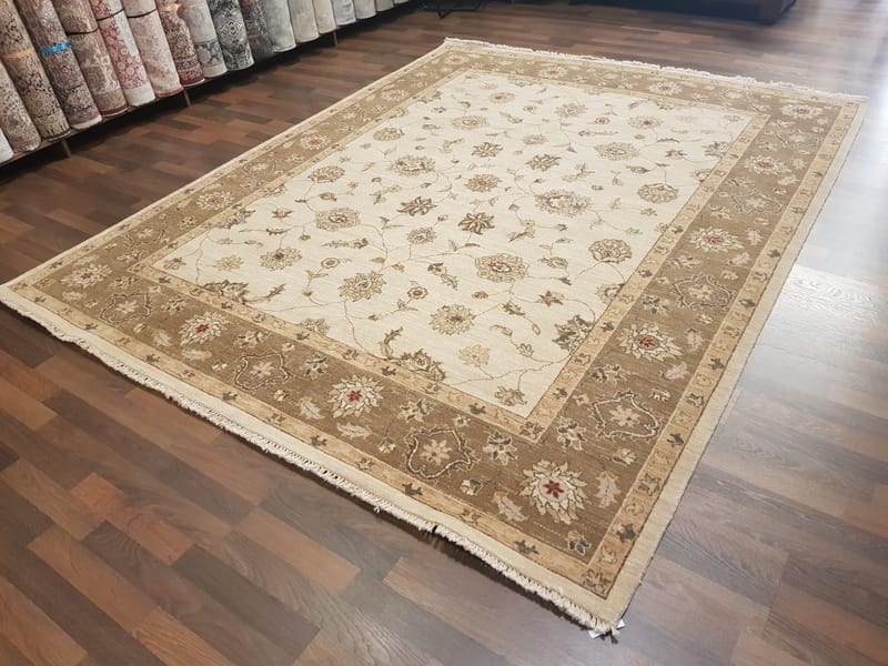 Code: 150493   Size:185 X 265 cm   Price: Euro 3680