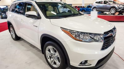 Advantages of Purchasing a Toyota image