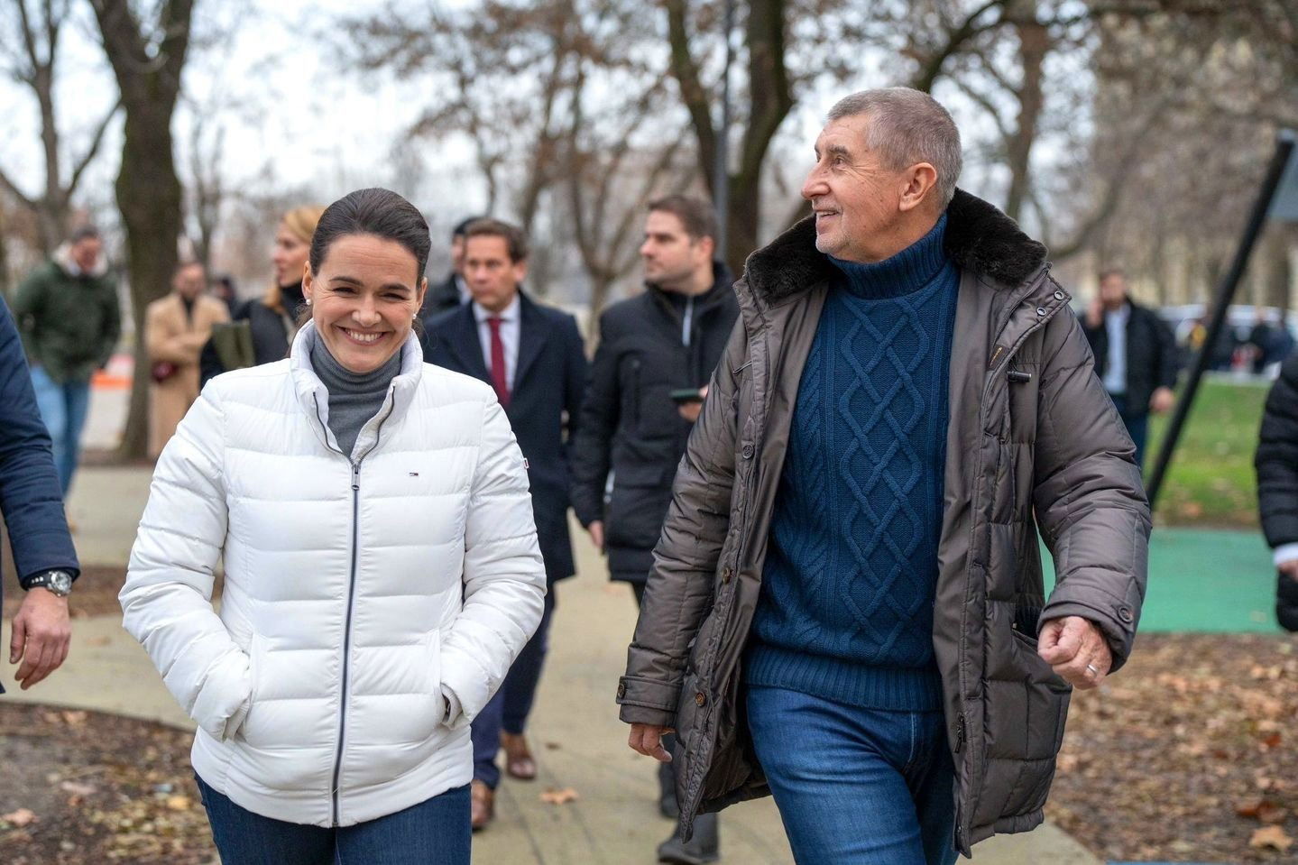 Babiš und Pavel besuchen Ungarn, Nerudová führt erstmals Umfragen an