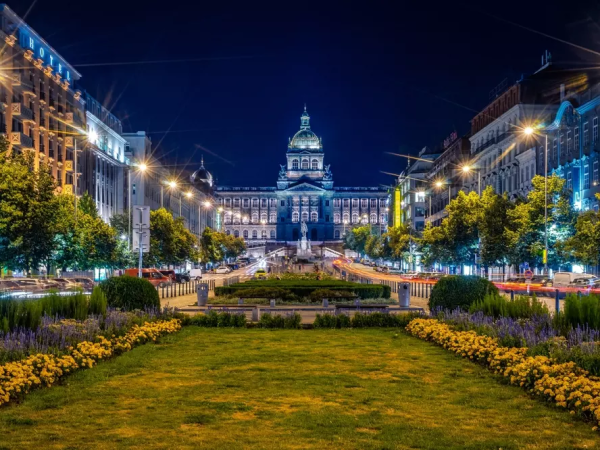 Der Prager Wenzelsplatz - das pulsierende Herz der Goldenen Stadt