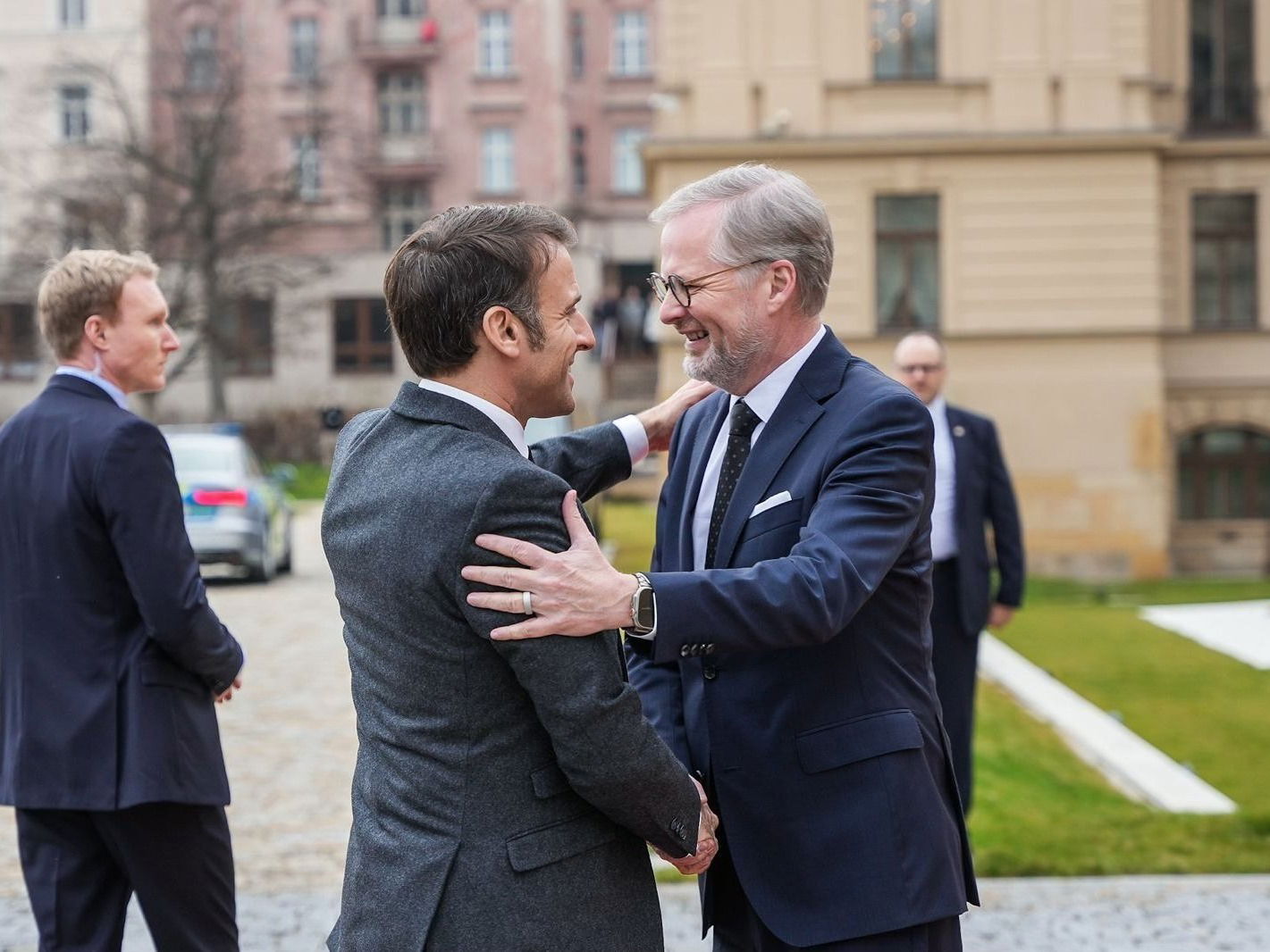 Macrons "Promotion-Tour" in Tschechien mit ersten Erfolgen