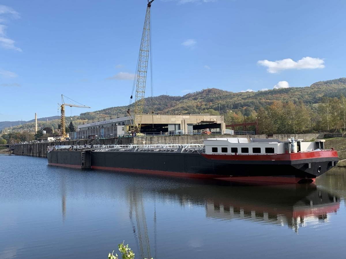 150 Jahre Tradition rinnen die Elbe hinunter