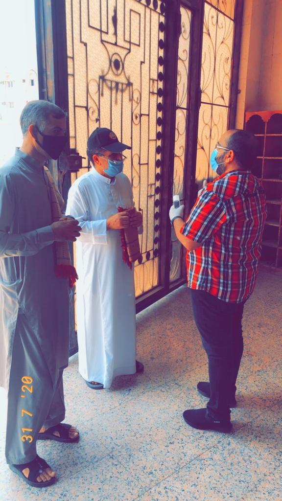 في خدمة بيوت الله