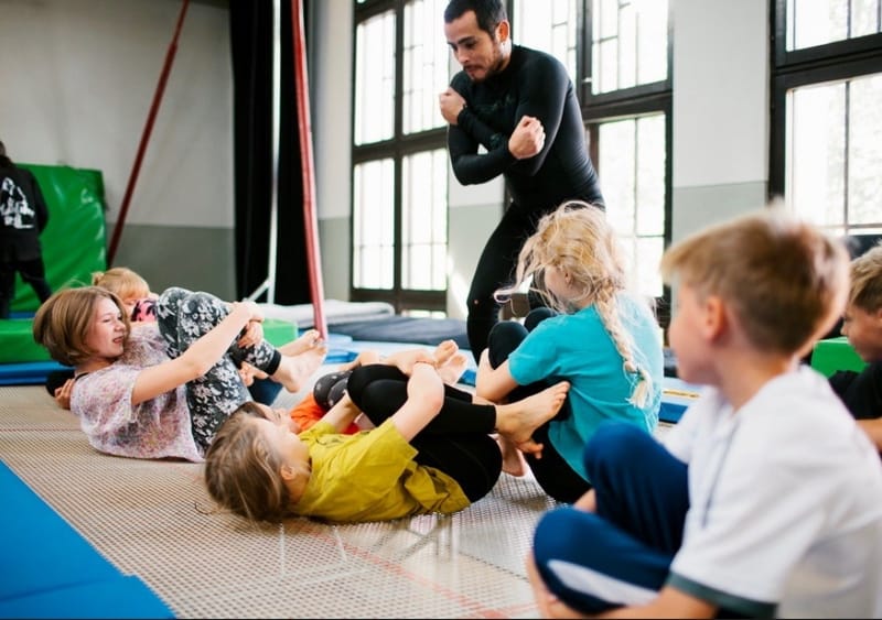 Circus lessons for kids and families