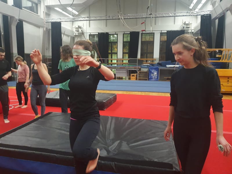 Circus and workshops for adults and seniors