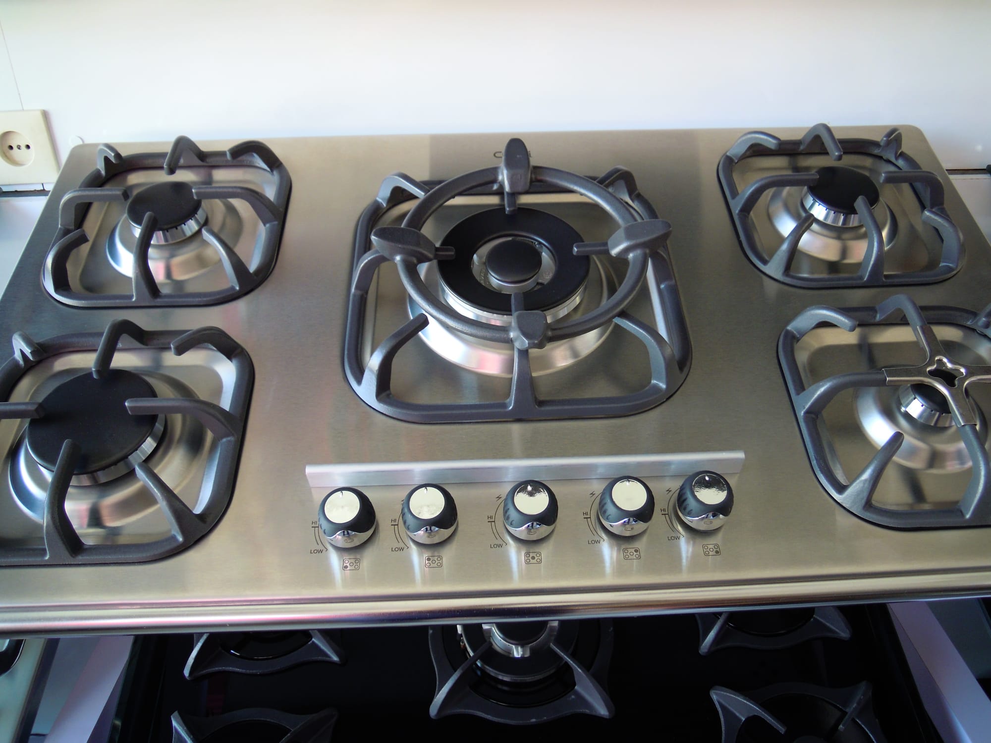 تجهیزات آشپزخانه هود و سینک مولایی