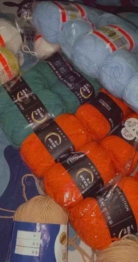 We use beads, and local and foreign yarns in assorted textures, colors, and levels of thickness, as you wish.