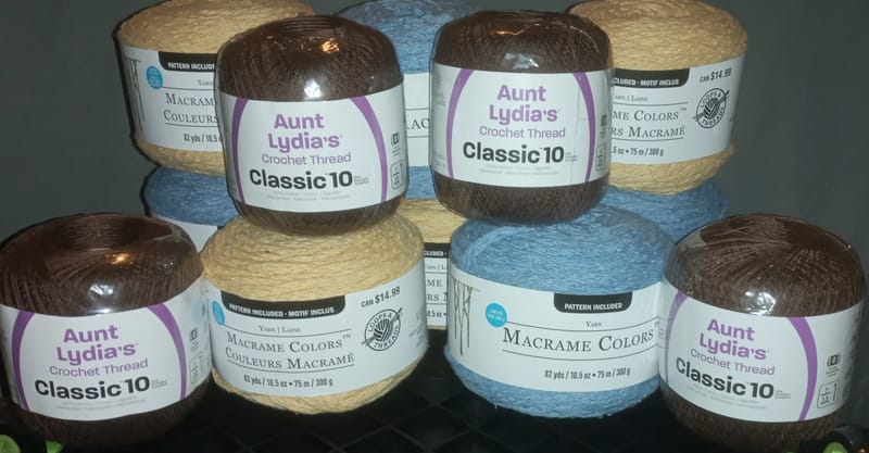 We use beads, and local and foreign yarns in assorted textures, colors, and levels of thickness, as you wish.