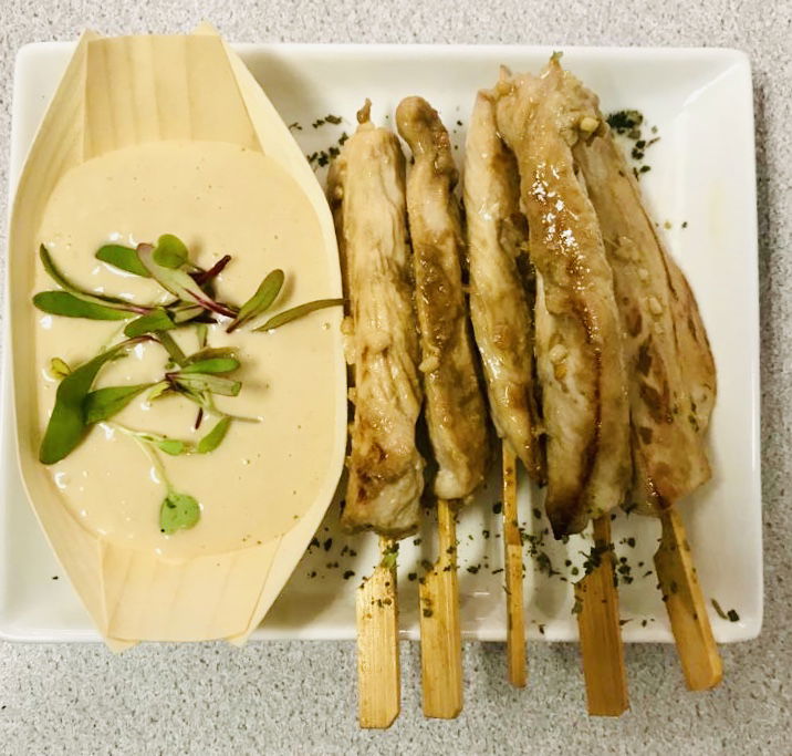 Chicken Satay & Peanut dipping sauce