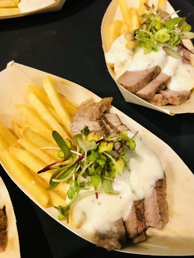 Steak & Chips with Garlic Aioli