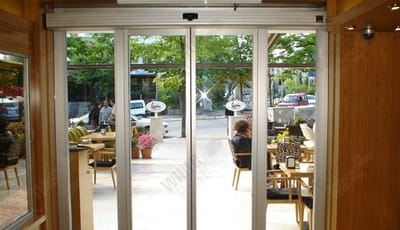 FOTOSELLİ CAM KAPILAR, RADARLI CAM  KAPI