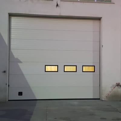 ENDÜSTRİYEL FABRİKA KAPILARI