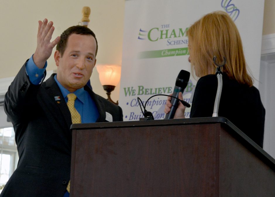 Schenectady chamber celebration Good News at event - April 25, 2014