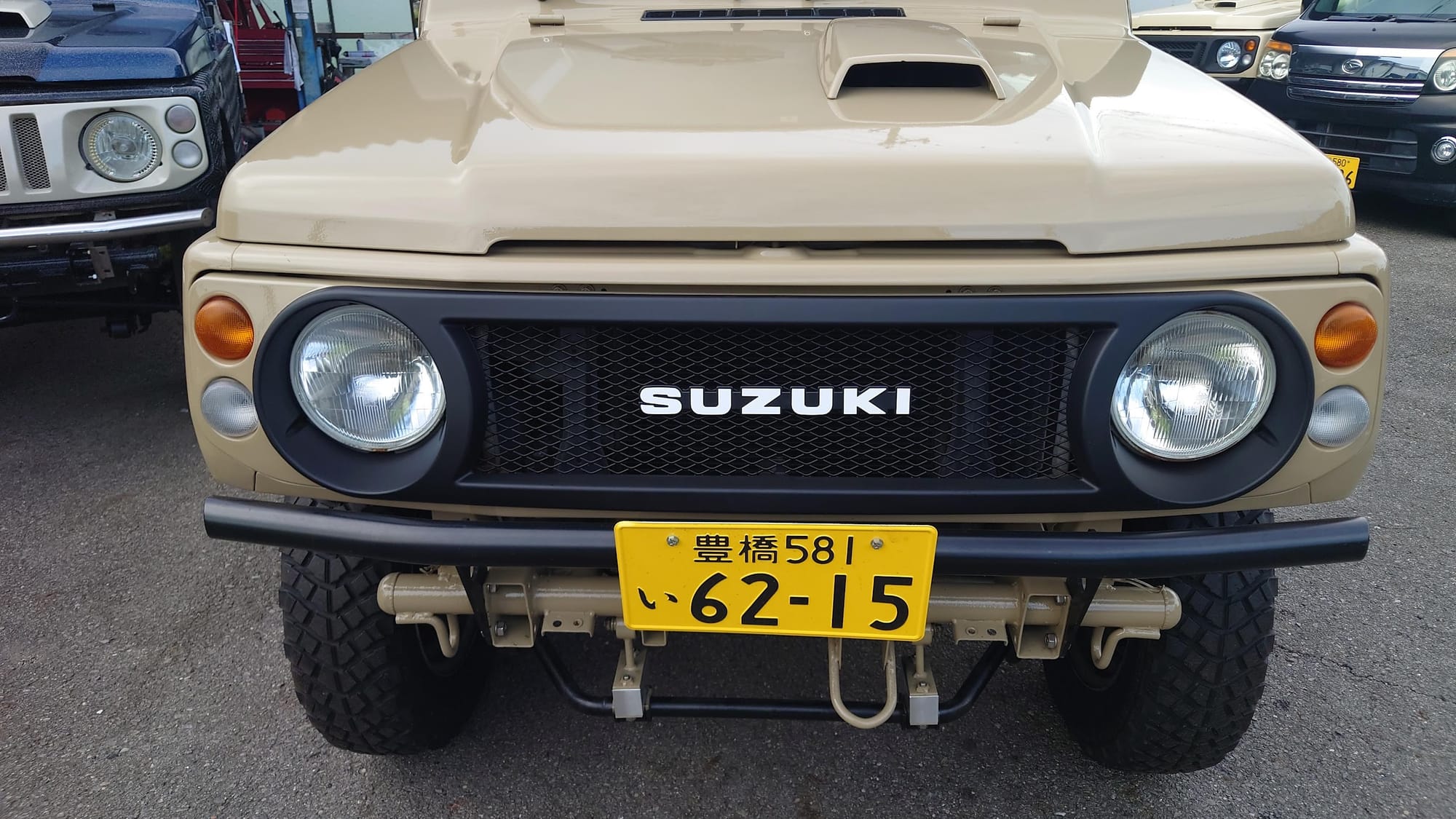 ３インチリフトアップ　ベージュ系　全塗装