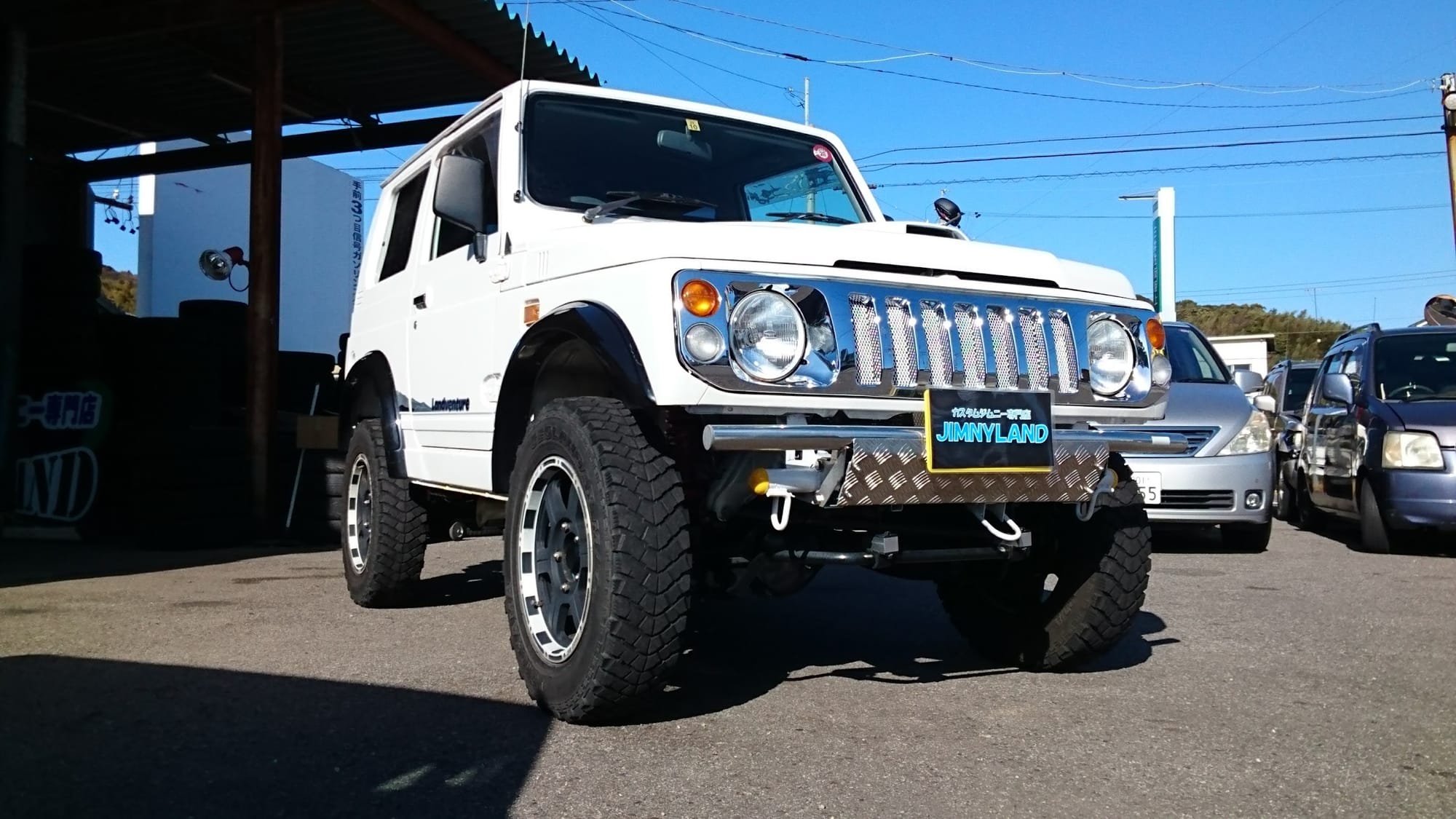 ３インチリフトUP　純正白　オーバーフェンダー