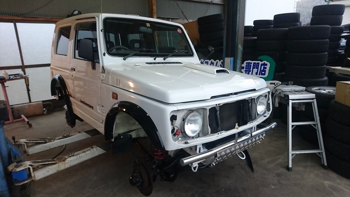 ３インチリフトUP　純正白　オーバーフェンダー