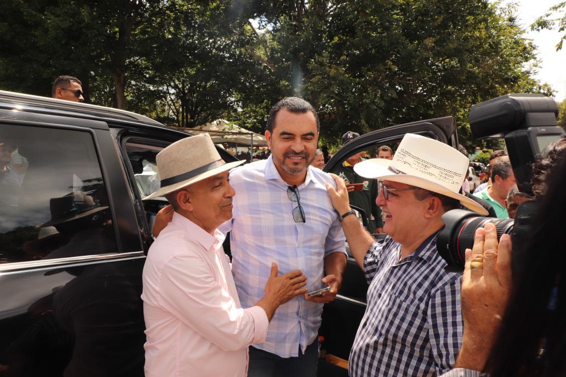 Deputado Jair Farias participa da XIX Cavalgada de Angico