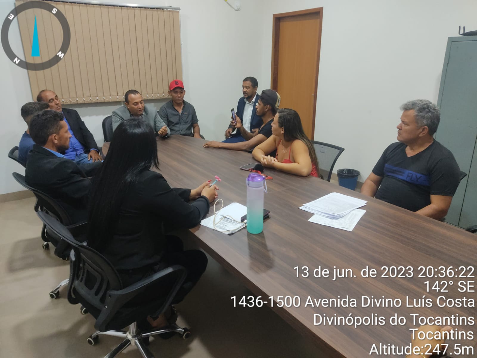 Vereadores de Divinópolis do Tocantins se reúnem com classe artística da cidade