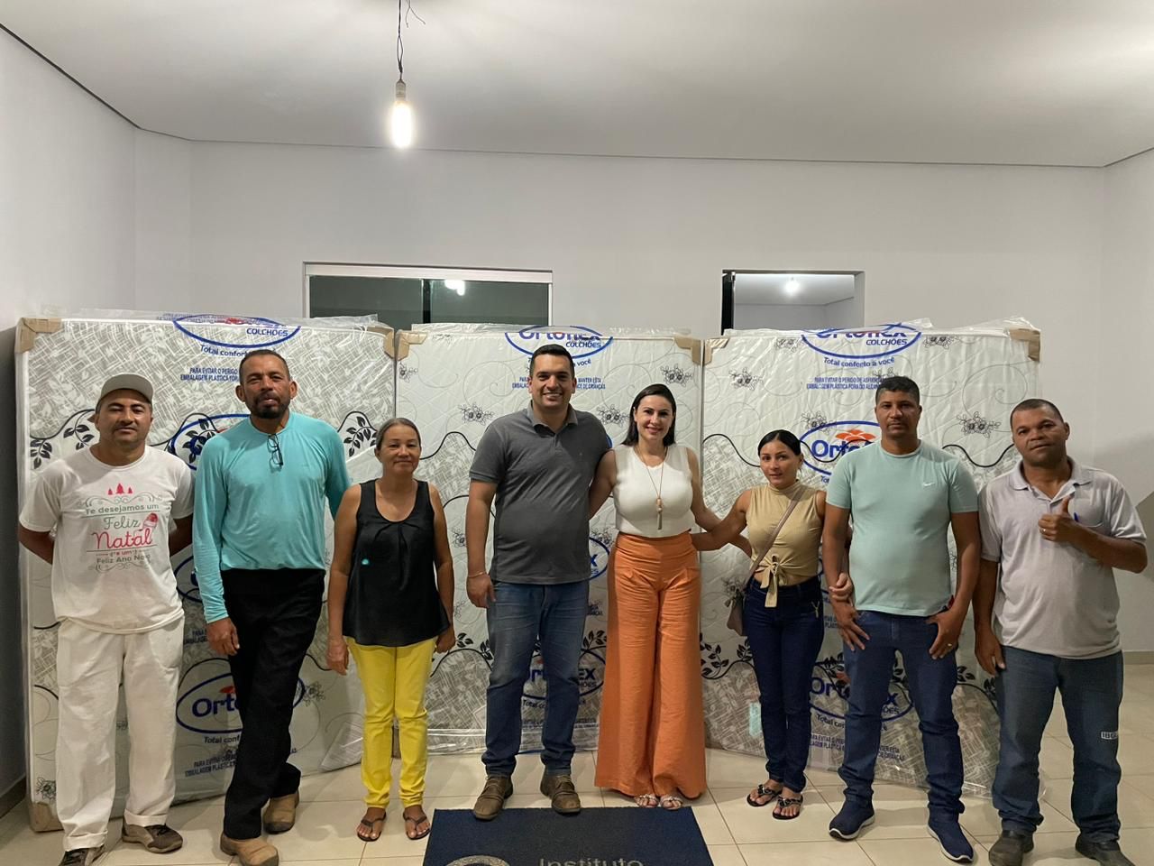 Instituto Gratidão Tocantins entrega cama box como presente para noivos do Casamento Comunitário