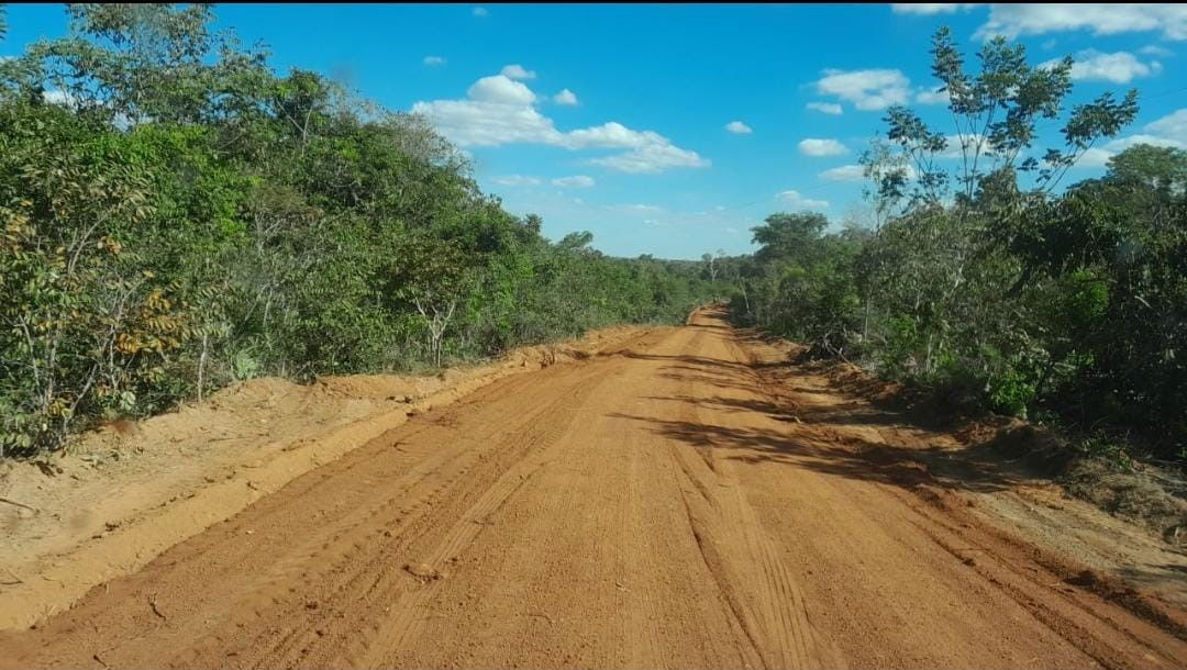 Prefeitura de Abreulândia, promove operação de Patrolamento Encascalhamento no P.A Barreirinho