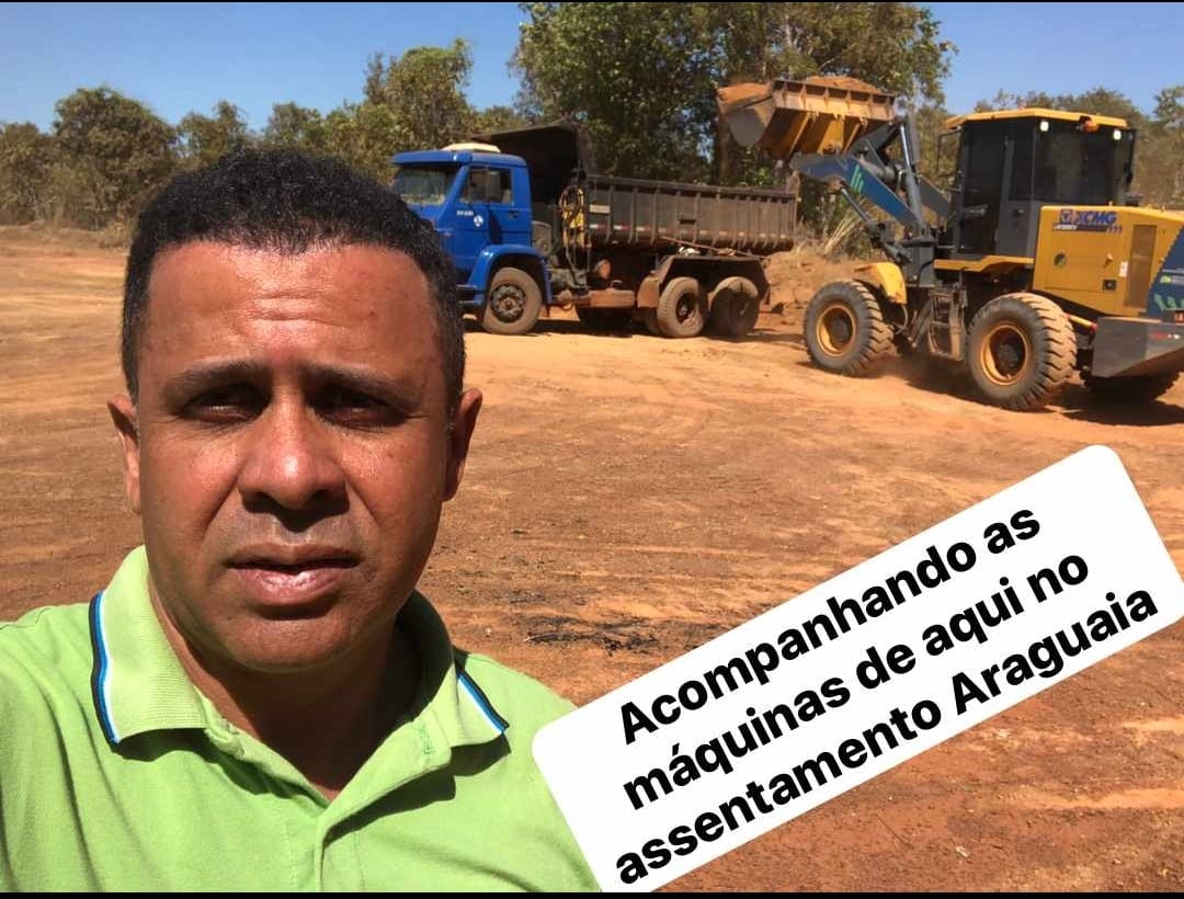 Ação e fiscalização: Presidente Clebinho Cavalcante acompanha operação de estradas vicinais no P.A. Araguaia em Caseara