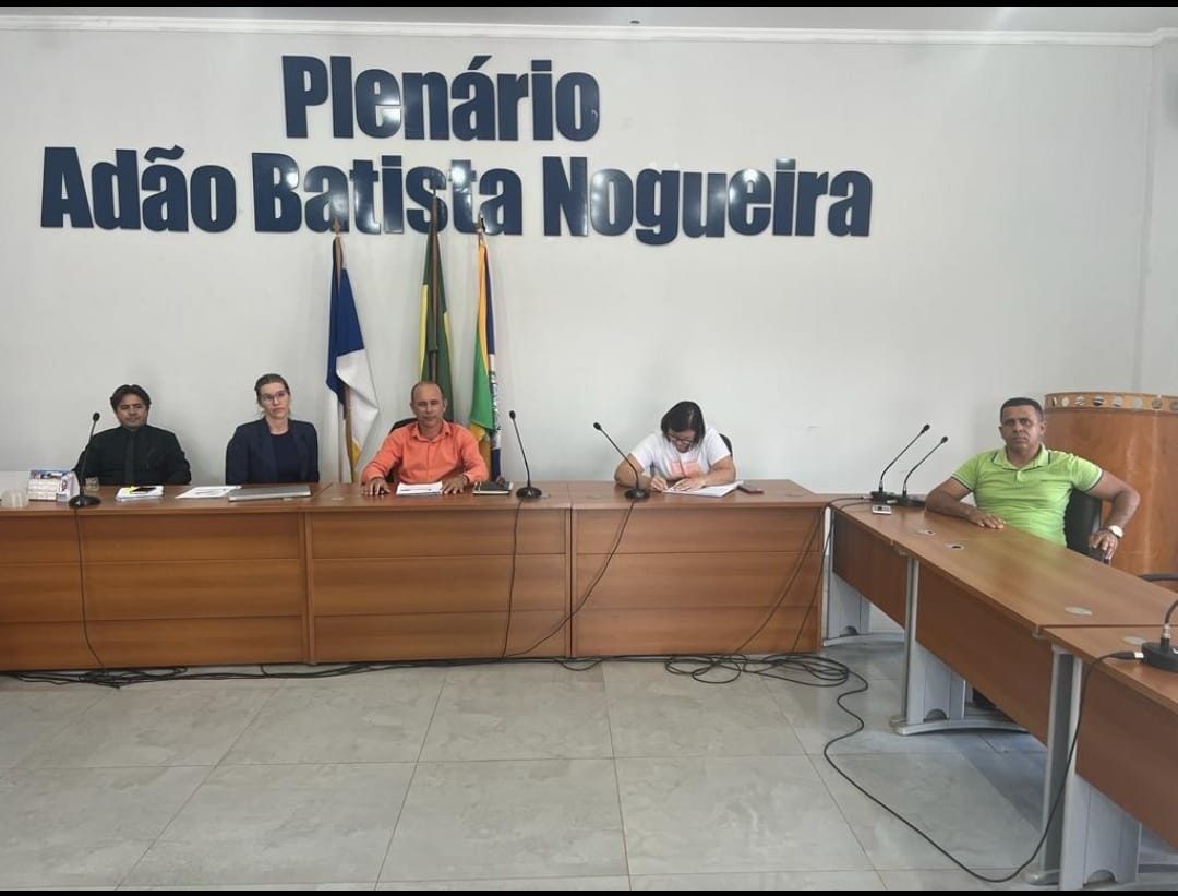 Presidente Clebinho Cavalcante participa de reunião entre a cúpula da Educação Caseara e educadores